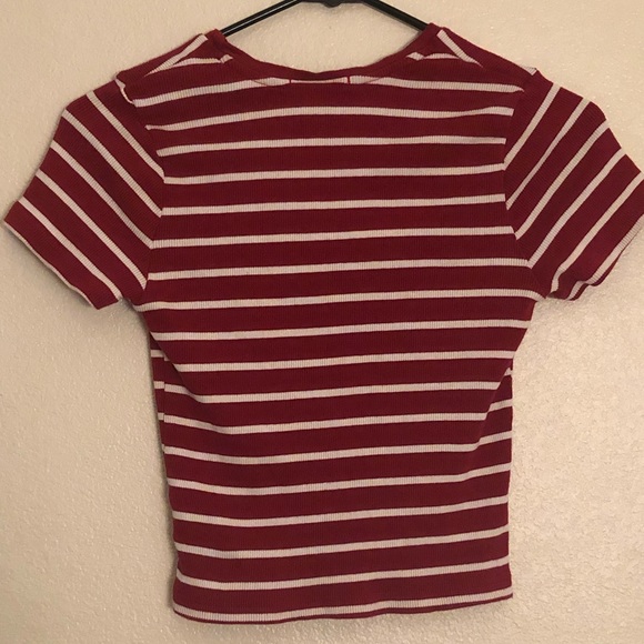 Brandy Melville Cropped red and white stripped top - Picture 3 of 4
